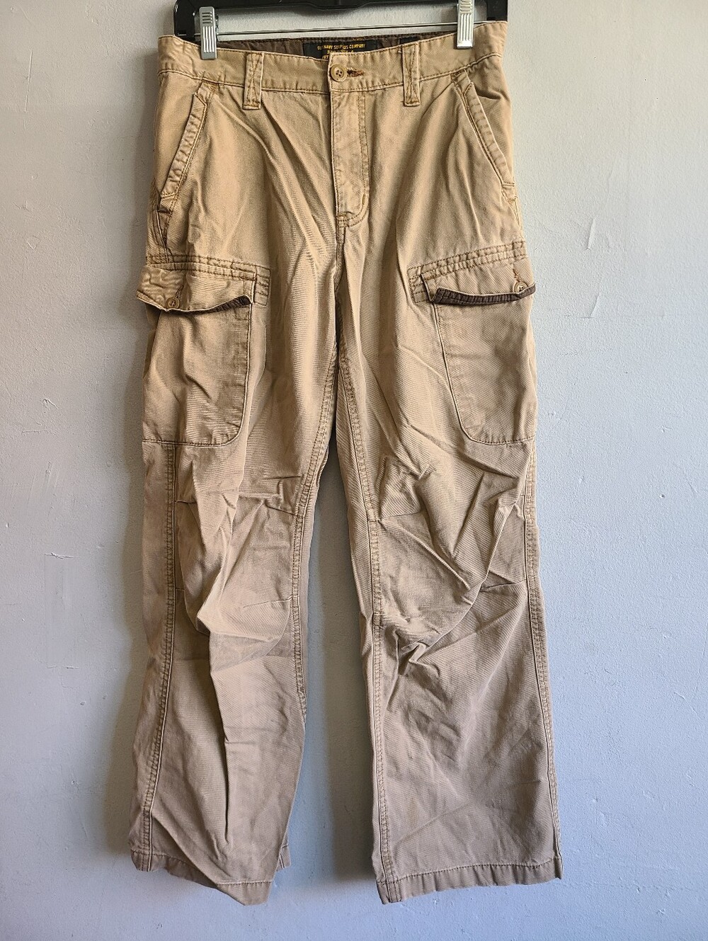 Boy's size 16 Old Navy tan khaki cotton cargo pants (28" x 28")